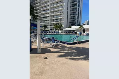 3701 N Country Club Dr #902, Aventura, FL 33180 - Photo 21