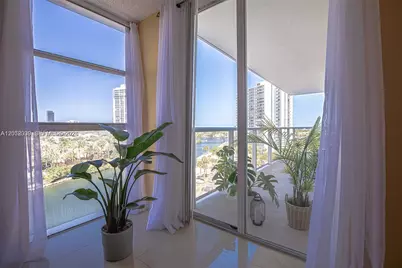 3701 N Country Club Dr #902, Aventura, FL 33180 - Photo 11
