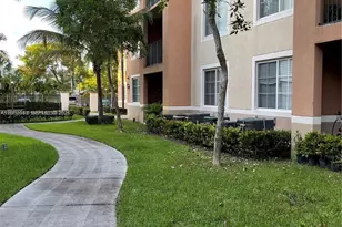 6861 SW 44th St, Miami, FL 33155 - Photo 11