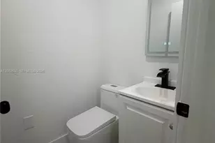 2002 NW 87th St, Miami, FL 33147 - Photo 17