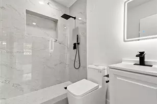 2002 NW 87th St, Miami, FL 33147 - Photo 17