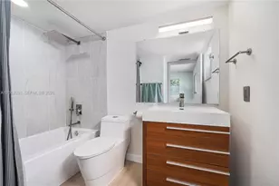 1900 Meridian Ave, Miami Beach, FL 33139 - Photo 17