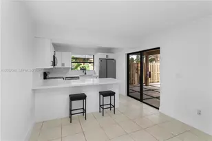 14213 SW 94th Cir Ln, Miami, FL 33186 - Photo 9