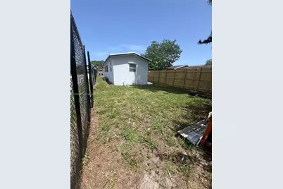 1430 NW 7th St, Fort Lauderdale, FL 33311 - Photo 21