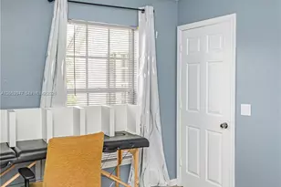1649 Hawthorne Pl, Wellington, FL 33414 - Photo 9