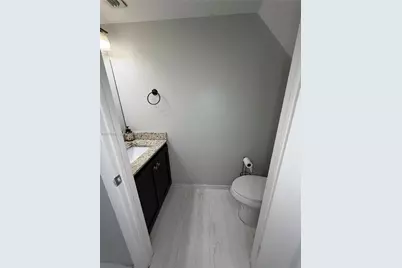 551 NW 82nd Ave #516, Miami, FL 33126 - Photo 9