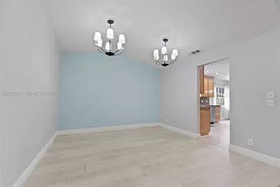 6307 Silk Oak Cir, Tamarac, FL 33319 - Photo 15
