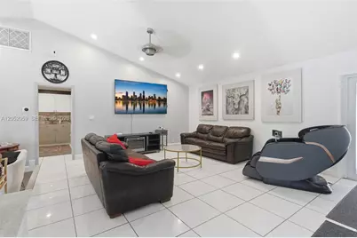 5431 SW 109th Ave, Davie, FL 33328 - Photo 7