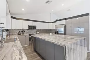 5431 SW 109th Ave, Davie, FL 33328 - Photo 11
