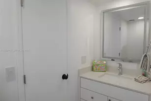 8401 SW 107th Ave, Miami, FL 33173 - Photo 17