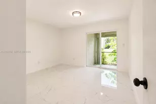 8401 SW 107th Ave, Miami, FL 33173 - Photo 9