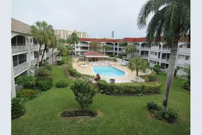 501 Blue Heron Dr #121-A, Hallandale Beach, FL 33009 - Photo 1