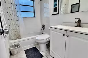 501 Blue Heron Dr, Hallandale Beach, FL 33009 - Photo 13