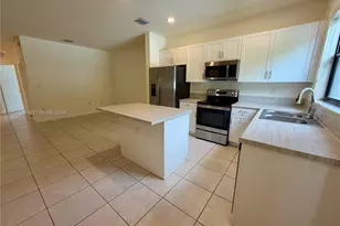 11115 W 32nd Ln, Hialeah, FL 33018 - Photo 3