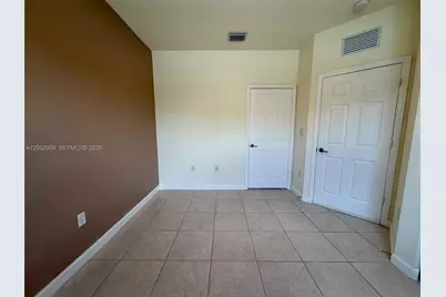 11115 W 32nd Ln, Hialeah, FL 33018 - Photo 5