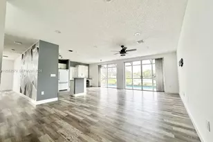 7647 Rockport Cir, Lake Worth, FL 33467 - Photo 3