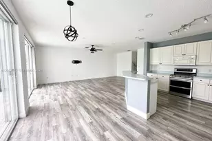 7647 Rockport Cir, Lake Worth, FL 33467 - Photo 5