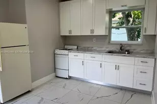 922 NW 2nd St, Miami, FL 33128 - Photo 9