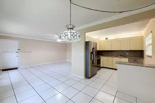 13300 SW 1st St, Pembroke Pines, FL 33027 - Photo 19