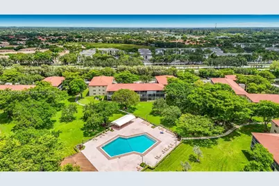 13300 SW 1st St #114O, Pembroke Pines, FL 33027 - Photo 3