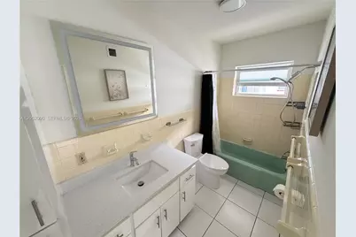 2352 NE 9th St #B, Fort Lauderdale, FL 33304 - Photo 15