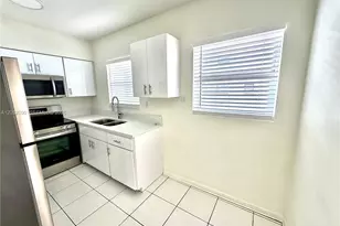 2352 NE 9th St, Fort Lauderdale, FL 33304 - Photo 5