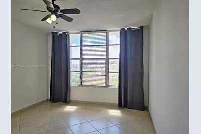 3800 S Ocean Dr #611, Hollywood, FL 33019 - Photo 5