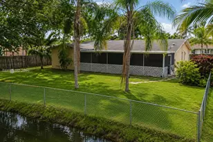 9320 NW 13th St, Pembroke Pines, FL 33024 - Photo 27