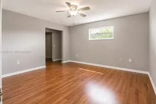9320 NW 13th St, Pembroke Pines, FL 33024 - Photo 9