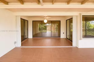 9320 NW 13th St, Pembroke Pines, FL 33024 - Photo 23