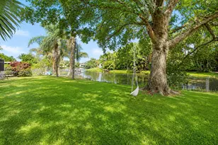 9320 NW 13th St, Pembroke Pines, FL 33024 - Photo 29