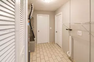 9320 NW 13th St, Pembroke Pines, FL 33024 - Photo 21