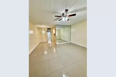 20210 NE 2nd Ave #V4, Miami Gardens, FL 33179 - Photo 7