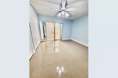 20210 NE 2nd Ave #V4, Miami Gardens, FL 33179 - Photo 11
