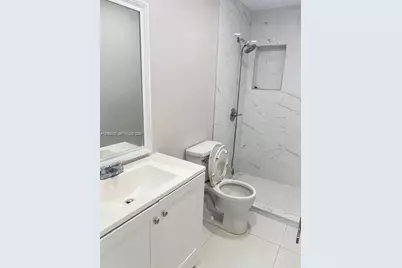 922 NW 2nd St #2, Miami, FL 33128 - Photo 7