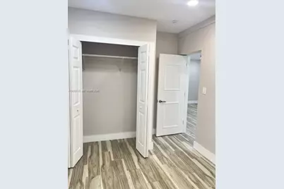 922 NW 2nd St #2, Miami, FL 33128 - Photo 3