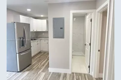 922 NW 2nd St #2, Miami, FL 33128 - Photo 1