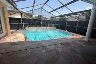 17527 NW 62nd Pl N, Hialeah, FL 33015 - Photo 15