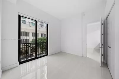 301 Altara Ave #205, Coral Gables, FL 33146 - Photo 11