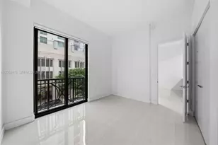 301 Altara Ave, Coral Gables, FL 33146 - Photo 11