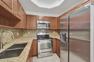 2316 Coral Reef Ct, Dania Beach, FL 33312 - Photo 5