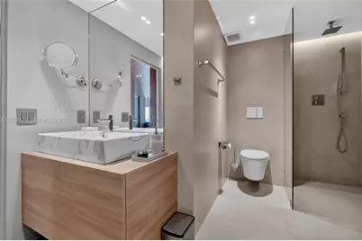 300 Bayview Dr #916, Sunny Isles Beach, FL 33160 - Photo 19