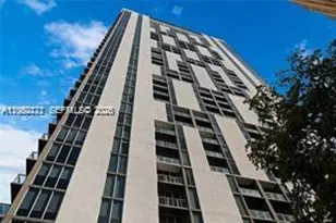 151 SE 1st St, Miami, FL 33131 - Photo 17