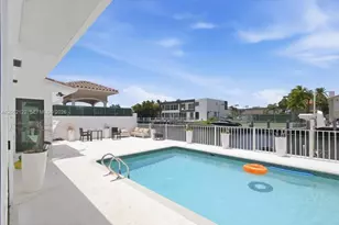 3321 NE 170th St, North Miami Beach, FL 33160 - Photo 23
