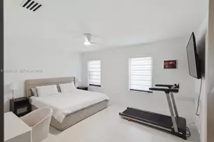 3321 NE 170th St, North Miami Beach, FL 33160 - Photo 13
