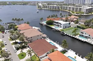3321 NE 170th St, North Miami Beach, FL 33160 - Photo 9