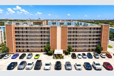 301 NE 14th Ave #207, Hallandale Beach, FL 33009 - Photo 15