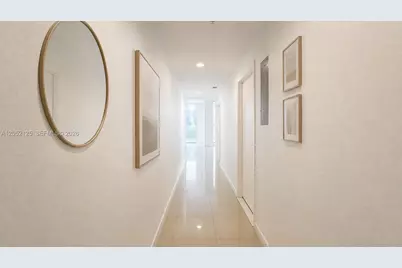 253 NE 2nd St #802, Miami, FL 33132 - Photo 13
