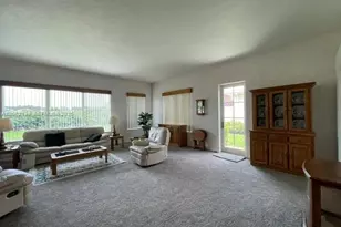 1020 Bear Island Dr, West Palm Beach, FL 33409 - Photo 9