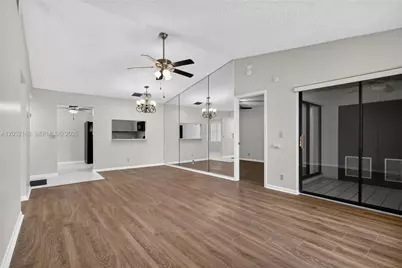 7626 Tahiti Ln #204, Lake Worth, FL 33467 - Photo 7